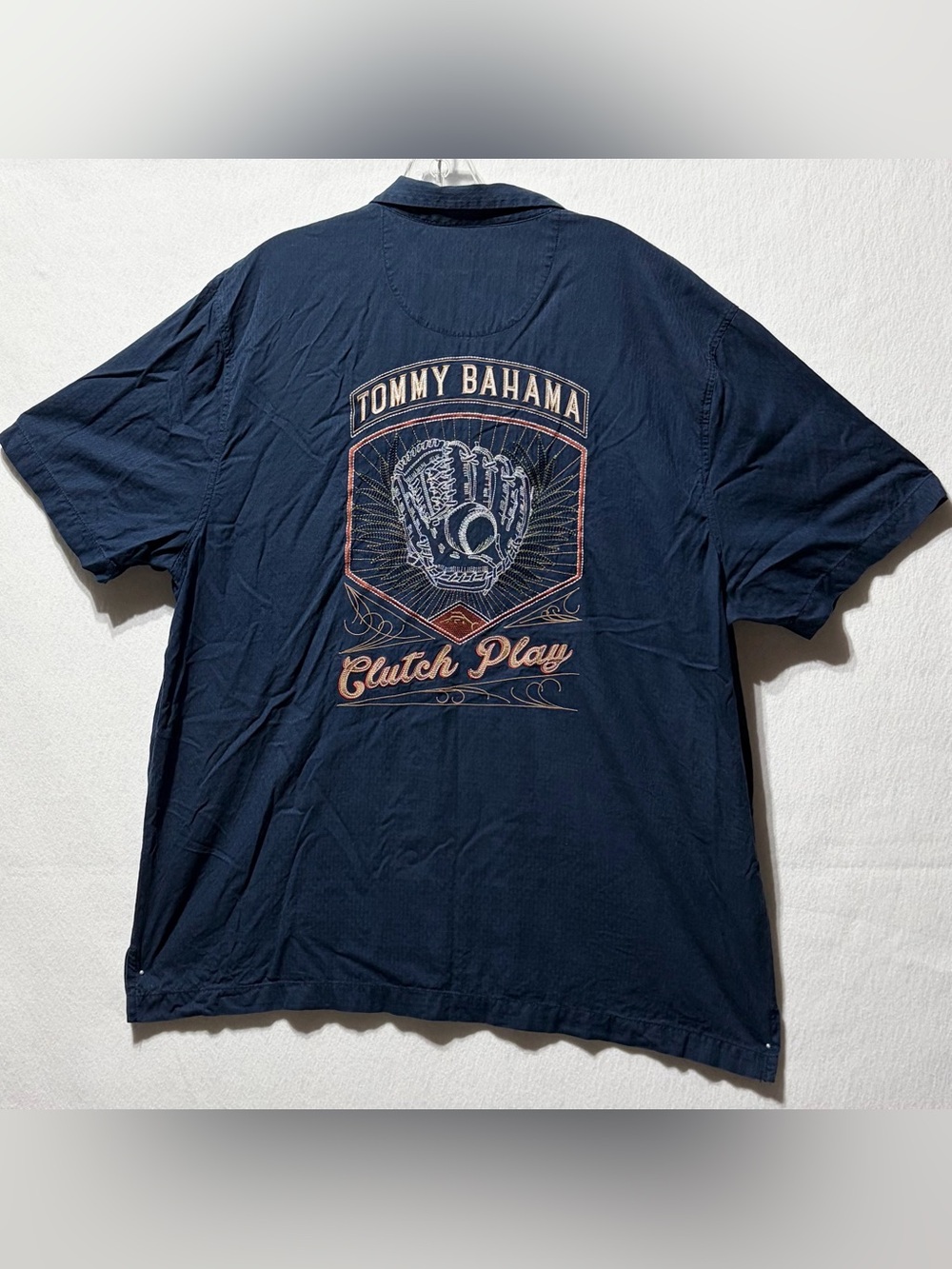 Tommy Bahama Clutch Play Silk Shirt Mens XL Atlanta Braves MLB Baseball Button